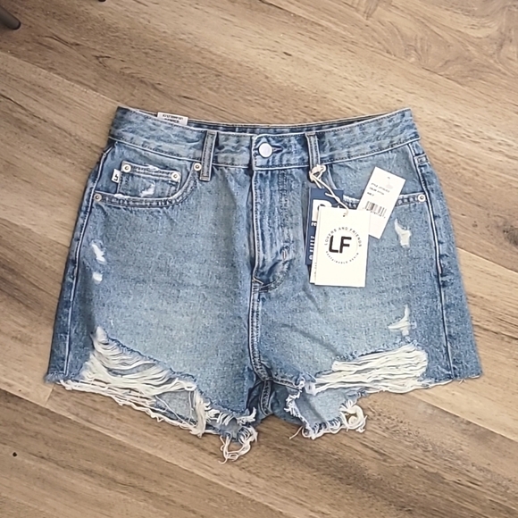 NWT LOVERS + FRIENDS Jack High Rise Cutoff Denim Shorts 27 - Picture 4 of 9